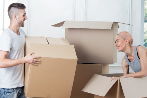 Customer booking and quotation process for moving services